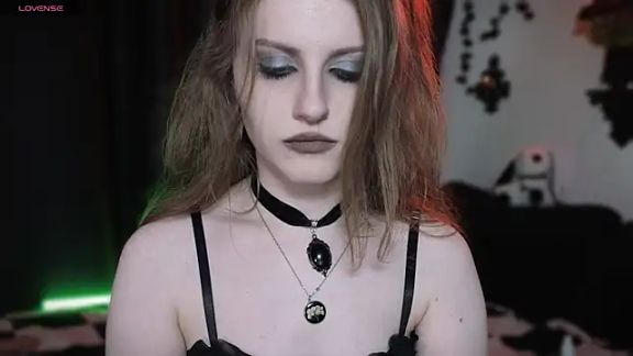EllieMori_