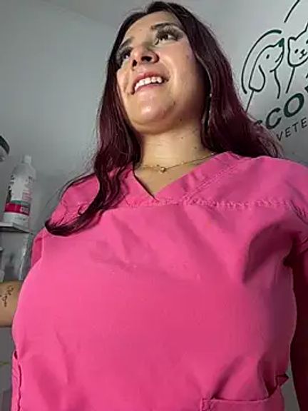 Nahomy_benet