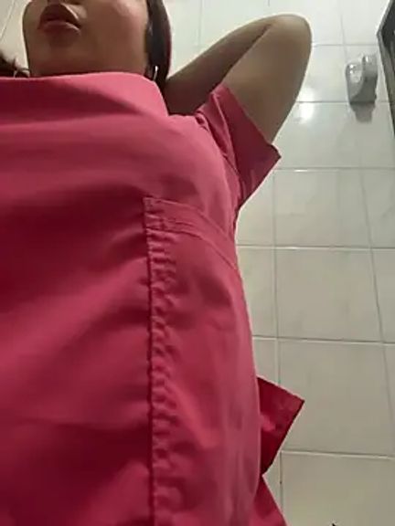 Nahomy_benet