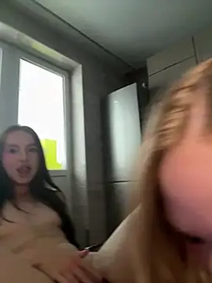DuoBitches_