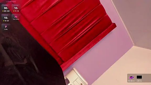 Ashley_Naiara