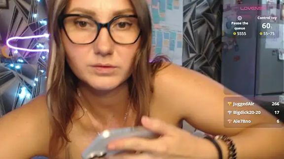 NikkiKisss