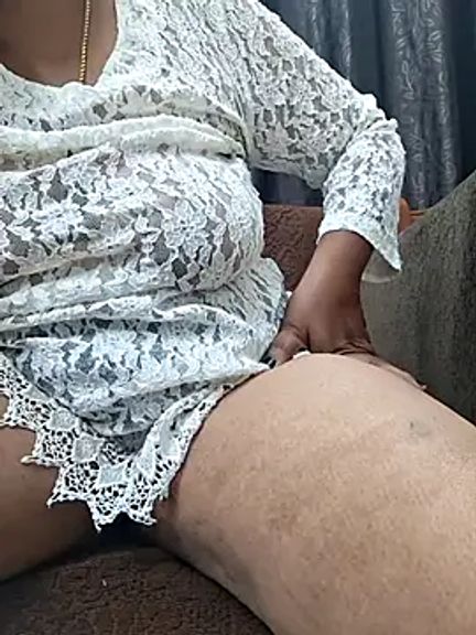 Hot_Sreeja_Tamil