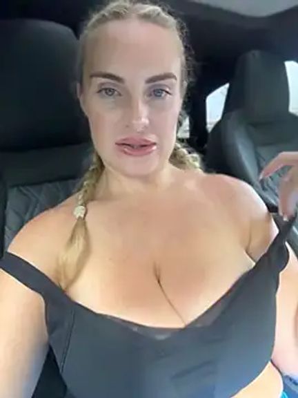 BIGTITBLONDEUK