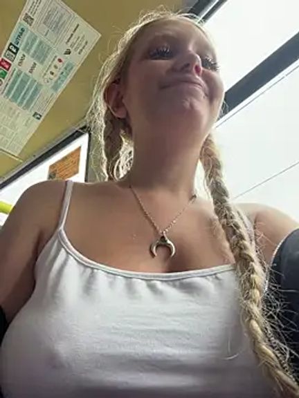 Elfi_InPublic