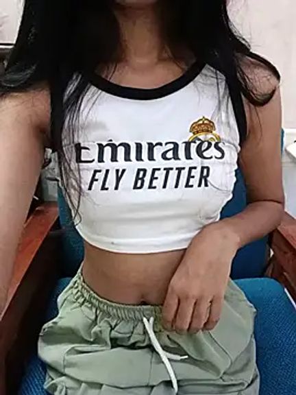 Daisy_Shah_