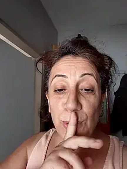 esineee