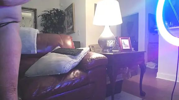 hotblondemilf1962