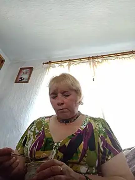 Elena_Beautiful784