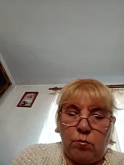 Elena_Beautiful784