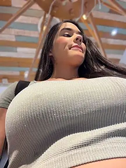 BellaLeclair_