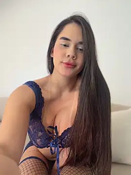 BellaLeclair_