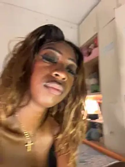 Nina_Velveta