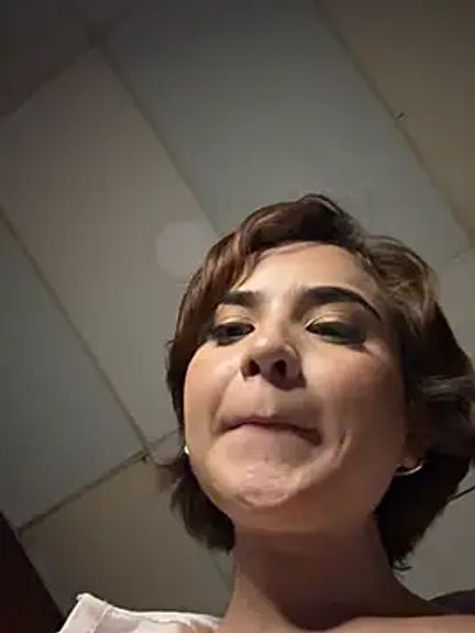 LadyScarlett_