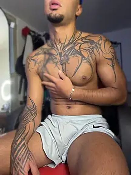Adam_hot8