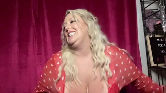 MissNaughtyBlonde