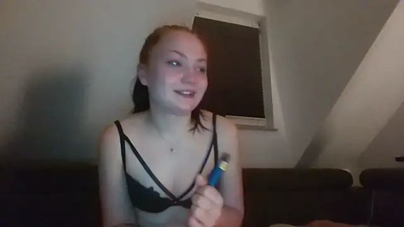 GoodGiirlBaadBooii