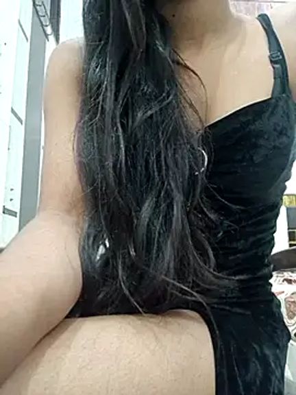 Heena-curvy
