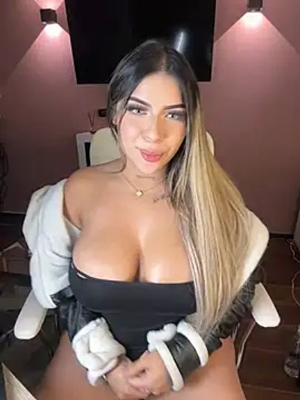 MiaWhitePink_