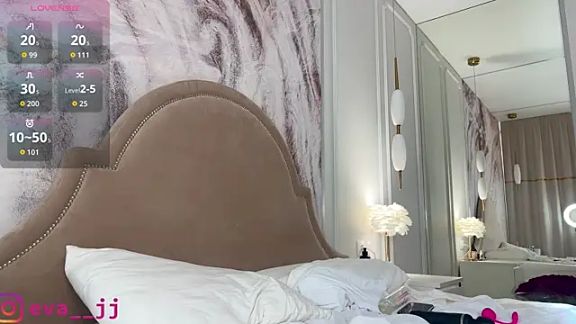 Eva_JJ