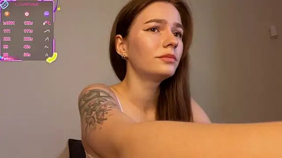 girl_with_snaketatto0