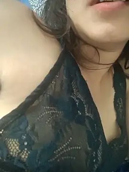 Beauty-on-cock