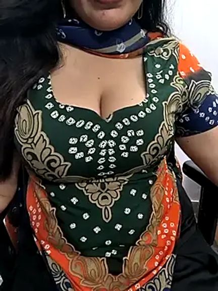 lovely_zara