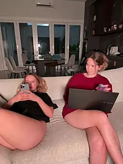 Nura_n_Sarah