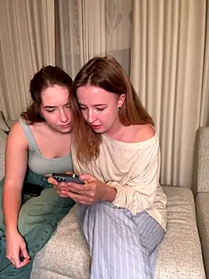 Nura_n_Sarah