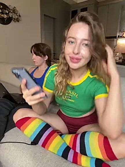 Nura_n_Sarah