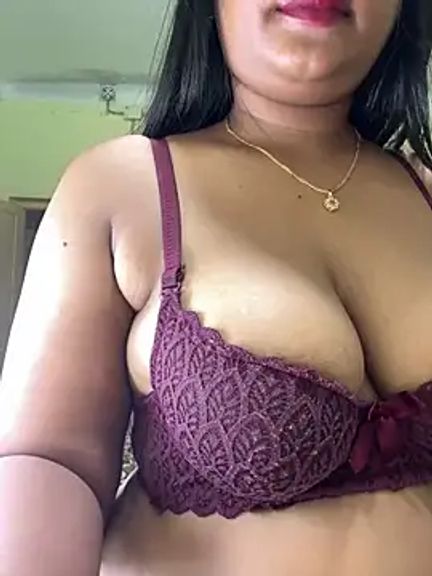 Hot-Diya21