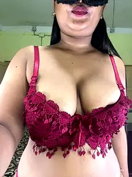 Hot-Diya21