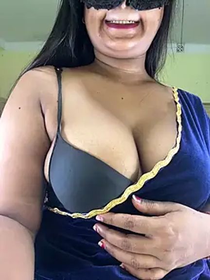 Hot-Diya21