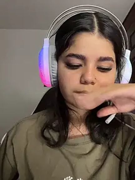pretty_angela1