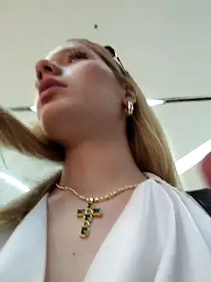 NicoleCut