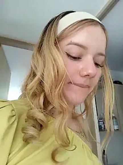 NicoleCut
