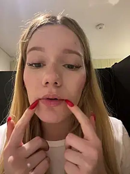 NicoleCut