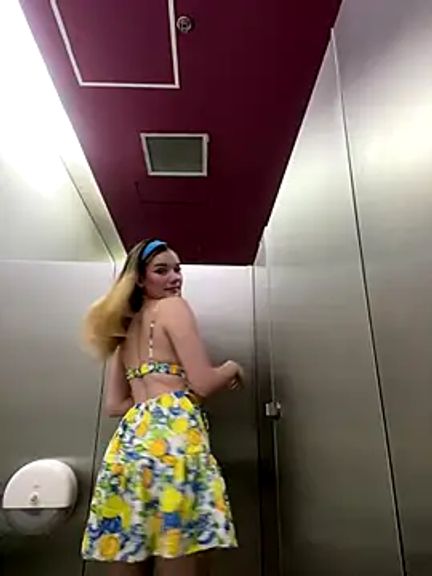 NicoleCut