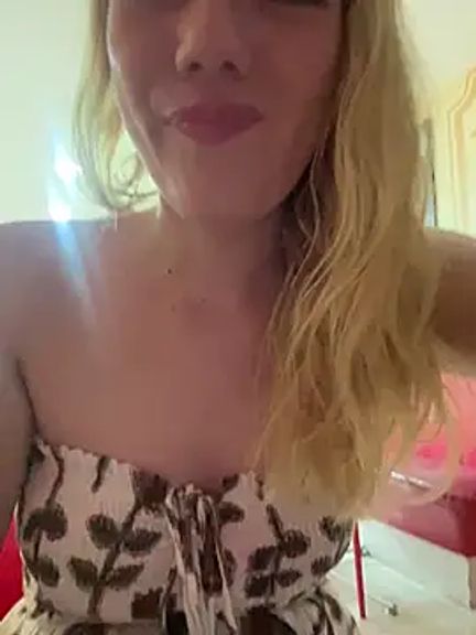 NicoleCut