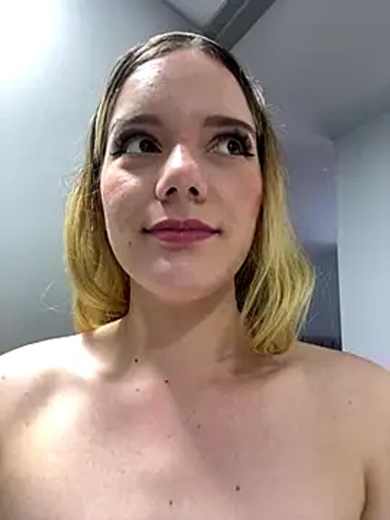 NicoleCut