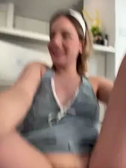 NicoleCut