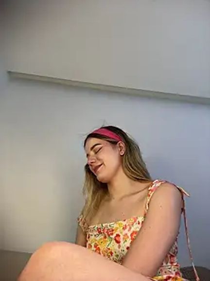 NicoleCut