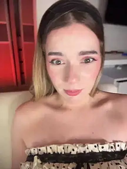 NicoleCut