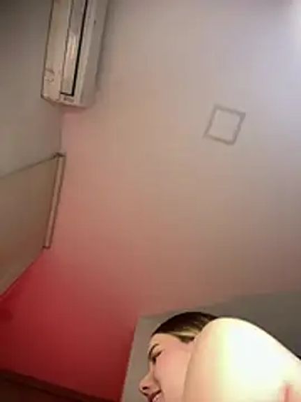 NicoleCut