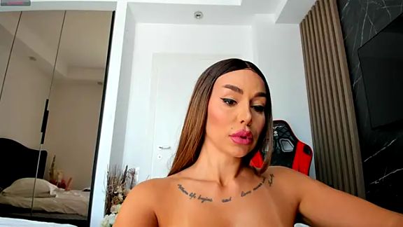 Alessa_Burns