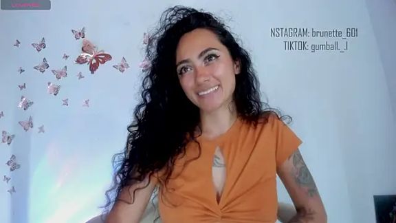 paula_brunette