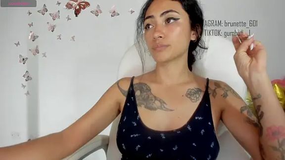 paula_brunette