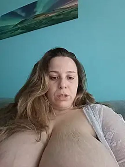 Emma96_hot
