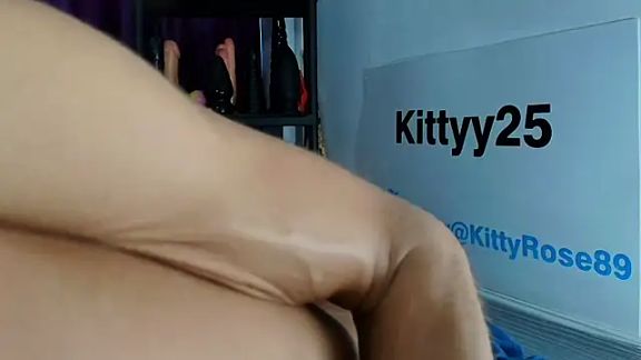 kittyy25