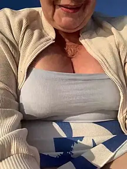 Laura_Millf